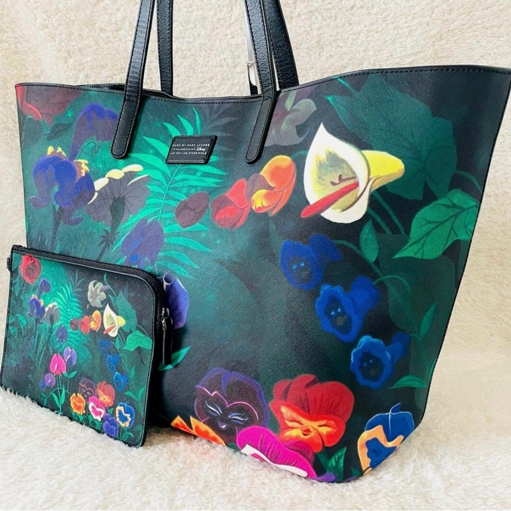 Marc Jacobs rare Alice in Wonderland Disney tote